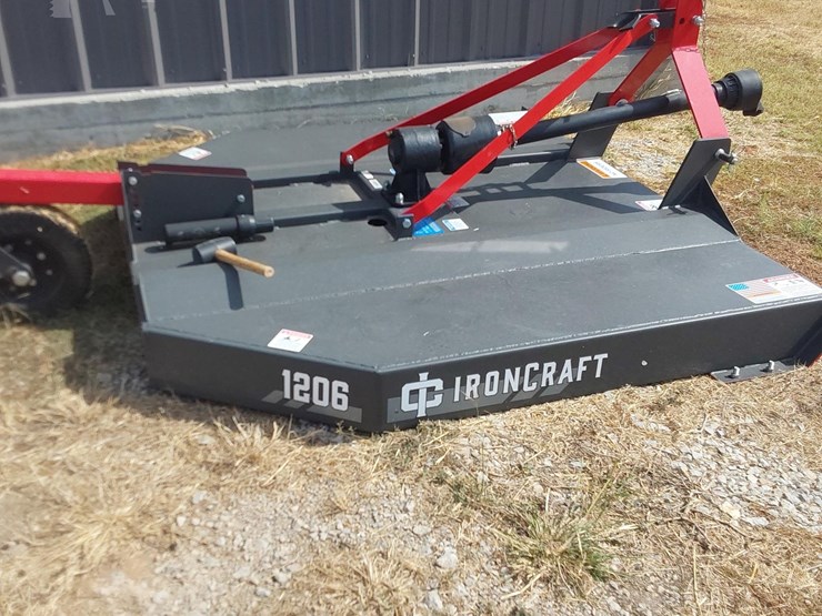 2023-mahindra-1635-hst-image-44