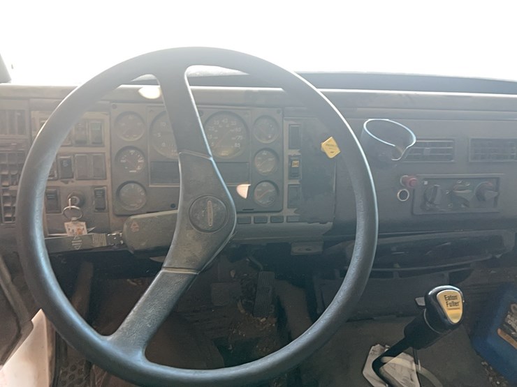 1999-freightliner-truck,--johnny-gregory-body,-vin...5220-image-14