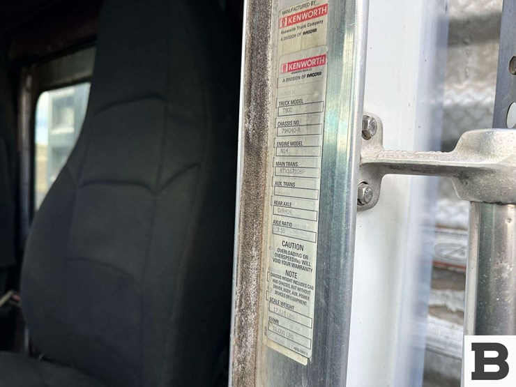 1999-kenworth-t800-image-75