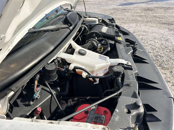 2006-gmc-3500-image-8