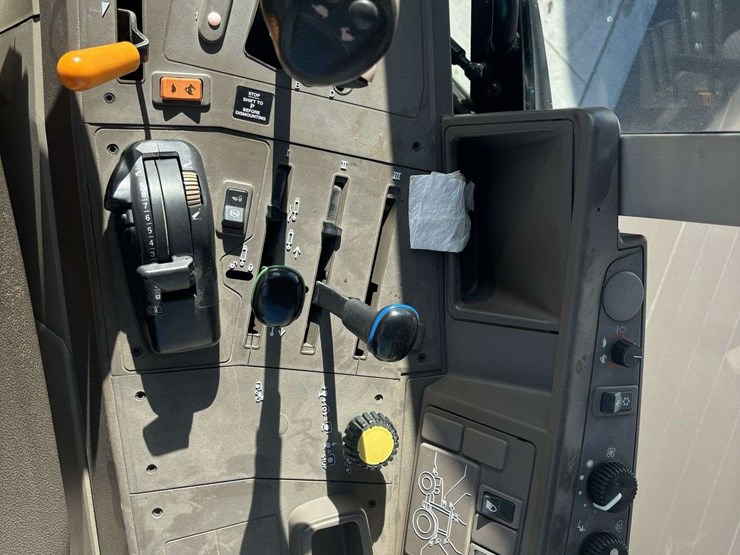 john-deere-7130-image-8