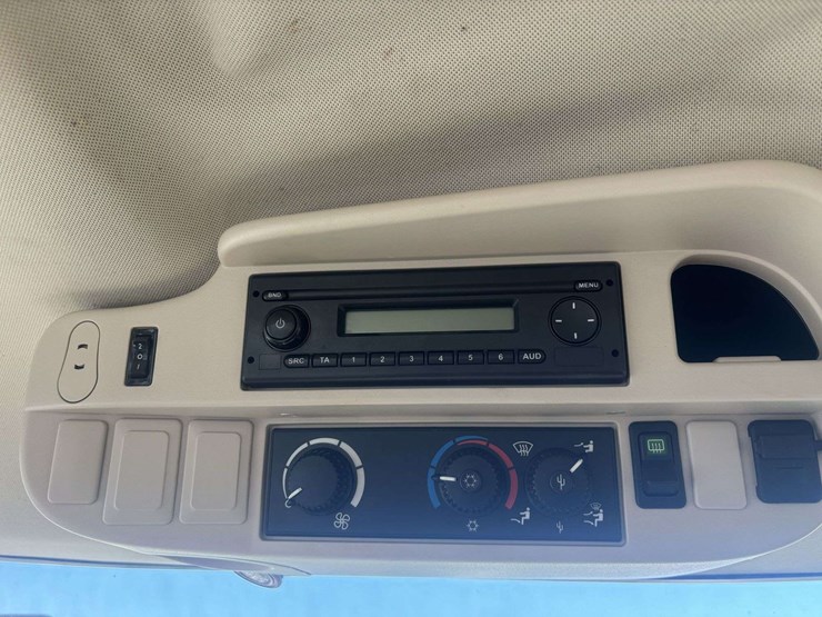 john-deere-6150r-image-23