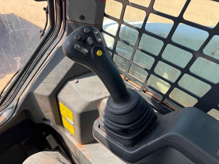 2023-bobcat-t66-image-28