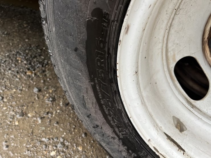 2015-chevrolet-express-paratransit-bus-image-17