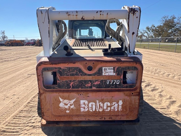 2012-bobcat-t770-image-3