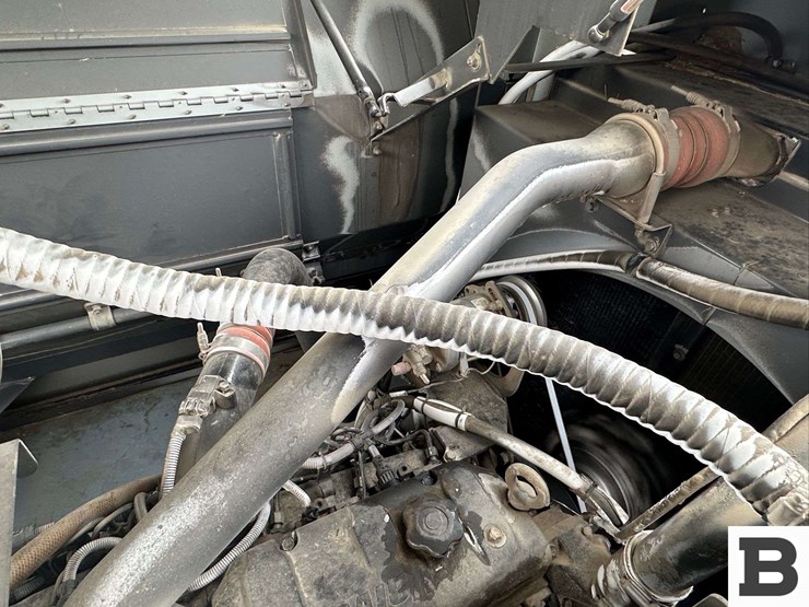 2008-gleaner-r75-image-59