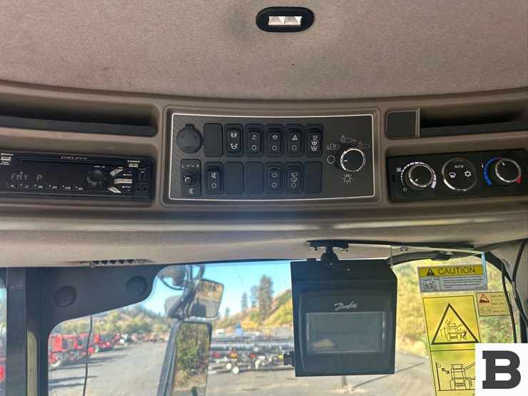 2017-case-ih-9240-image-98