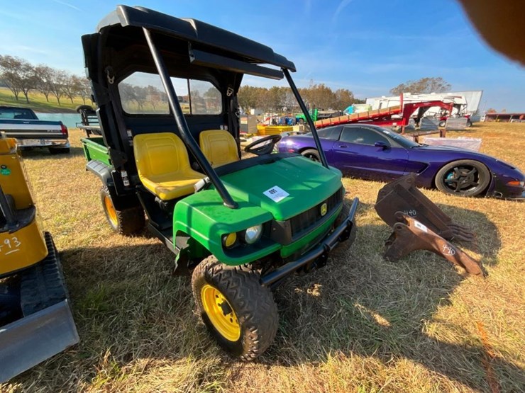 john-deere-gator-hpx-image-1