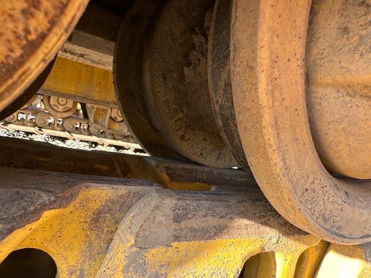 #32837-•-komatsu-39px-crawler-dozer-km10d130kka096648-image-16