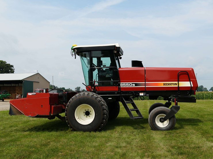 hesston-8550s-self-propelled-mower-conditioner-image-10
