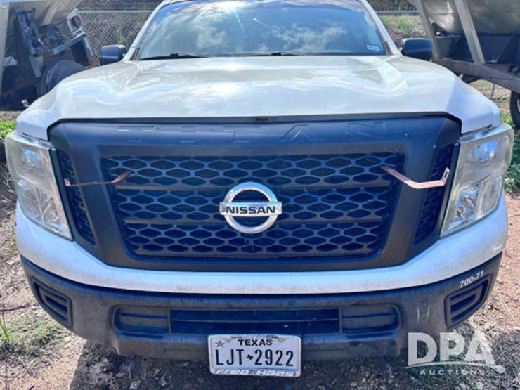 2018-nissan-titan-image-13