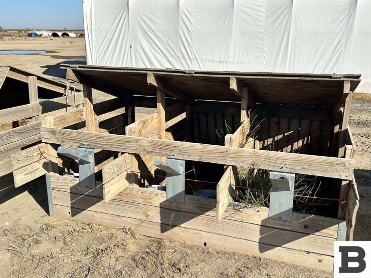 custom-wood-calf-bottling-huts---basin-city,-wa-image-5