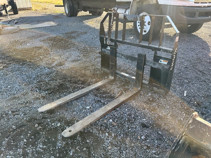 #32835-•-kubota-pil4648-48"-forks-image-3