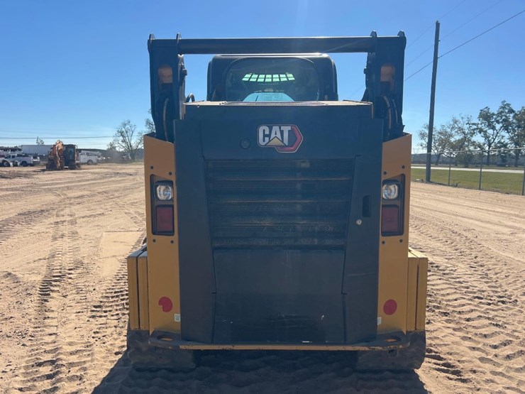 2020-caterpillar-259d3-image-3