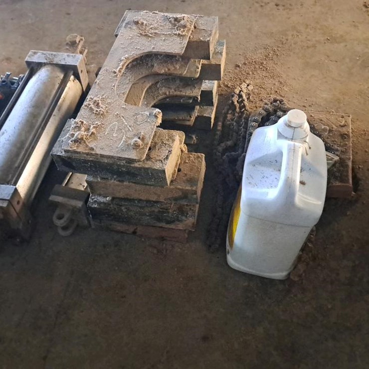 #310 • Hydraulic and Air cylinders and parts