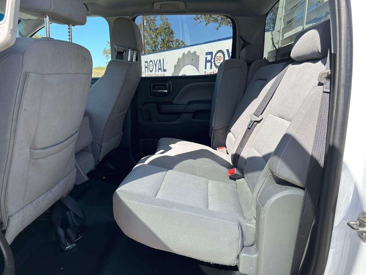 2019-chevrolet-silverado-2500hd-image-18