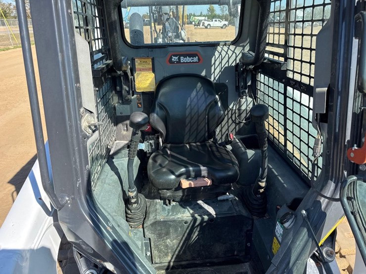2021-bobcat-t66-image-25