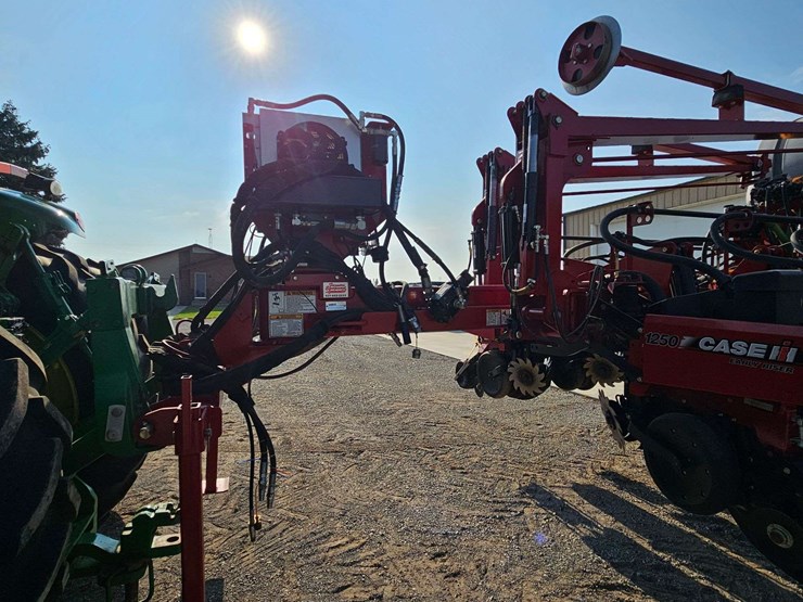 case-1250-early-riser-planter-image-9