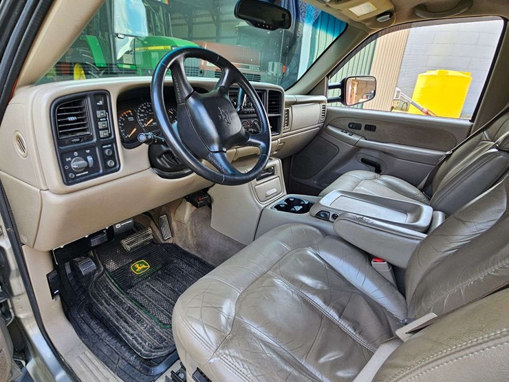 2002-chevrolet-2500hd-image-10