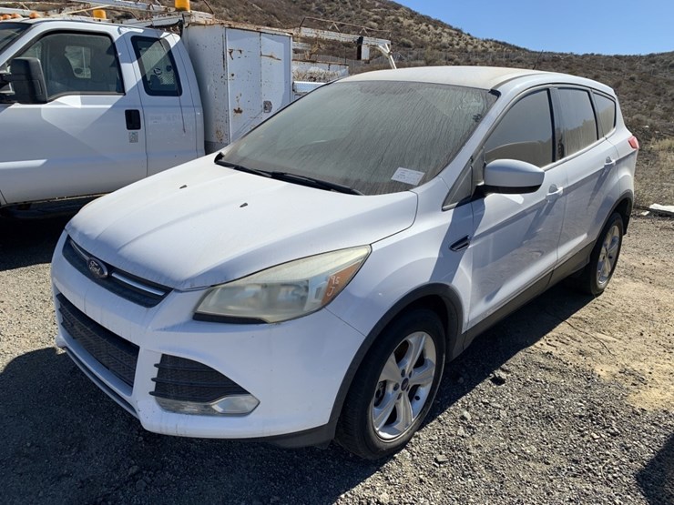 2014-ford-escape-image-1