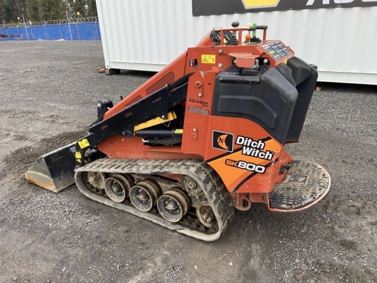 2021-ditch-witch-sk800-image-3