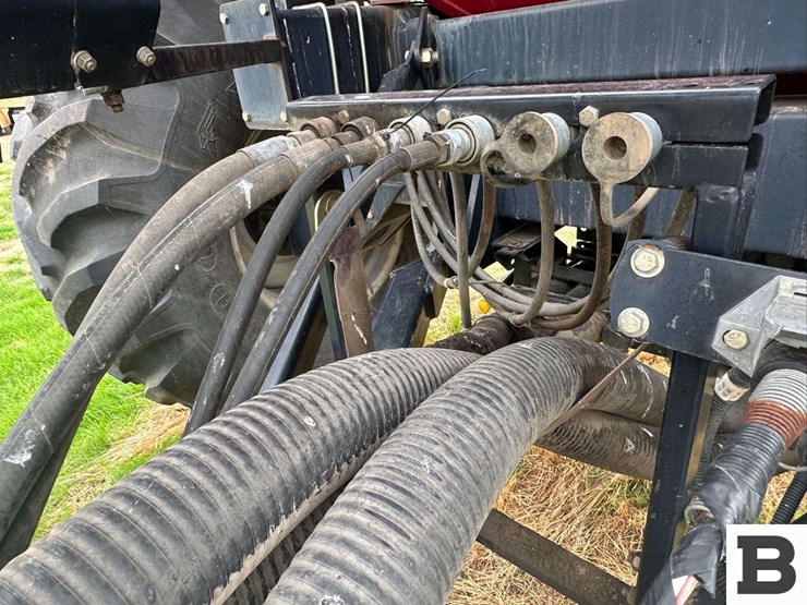 2012-case-800-image-10