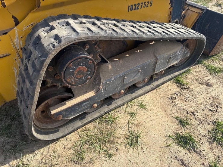 2021-deere-325g-image-14