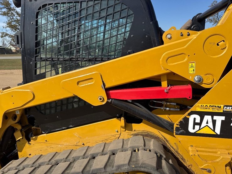 2019-caterpillar-259d-image-13