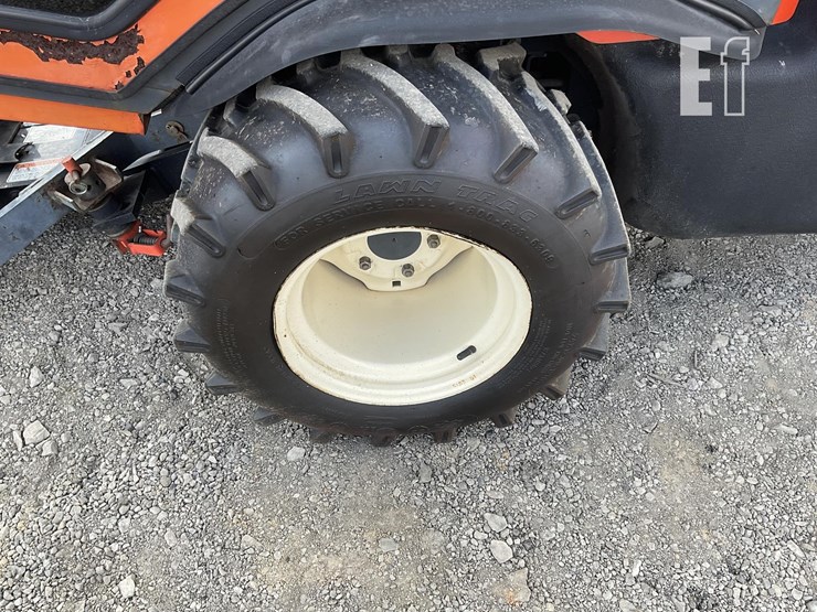 2007-kubota-f3680-image-11