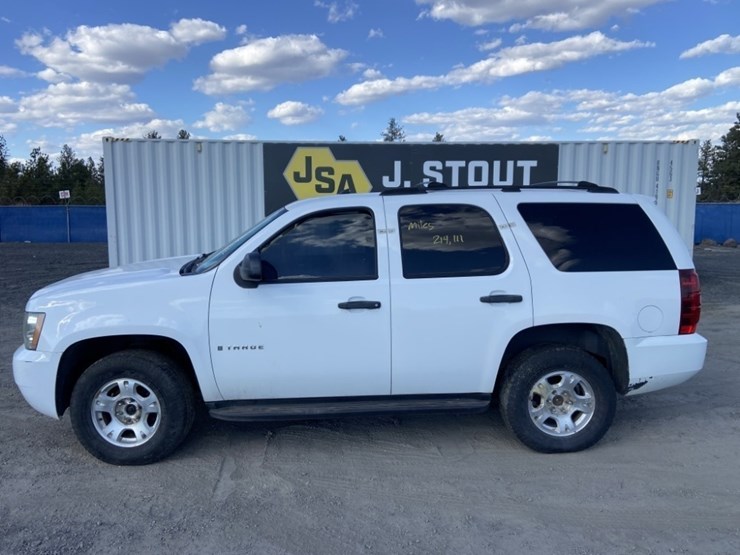 2009-chevrolet-tahoe-image-2