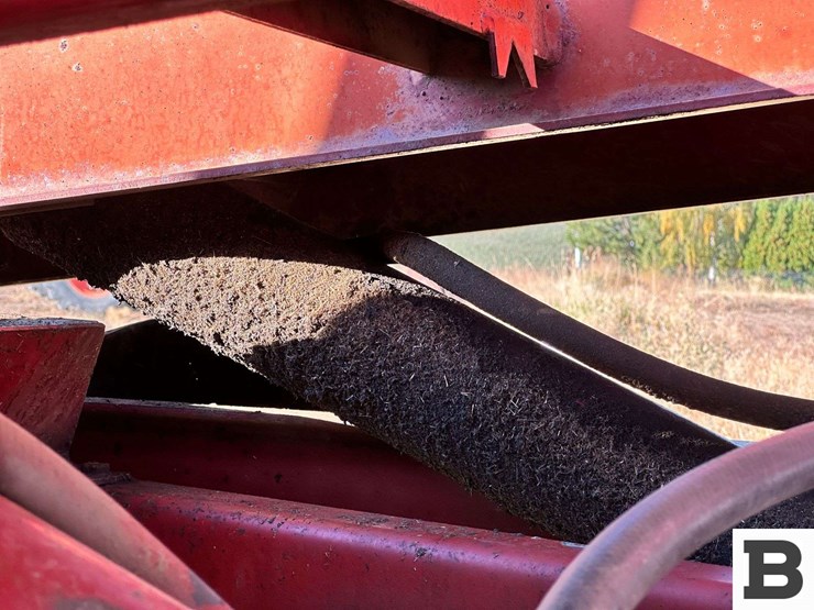 1972-new-holland-1048-image-30