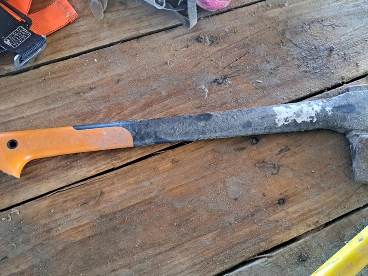 #108-•-crack-sealer-applicator-hammer-and-axe-image-2