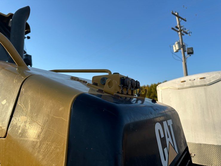 caterpillar-d5k2-image-38