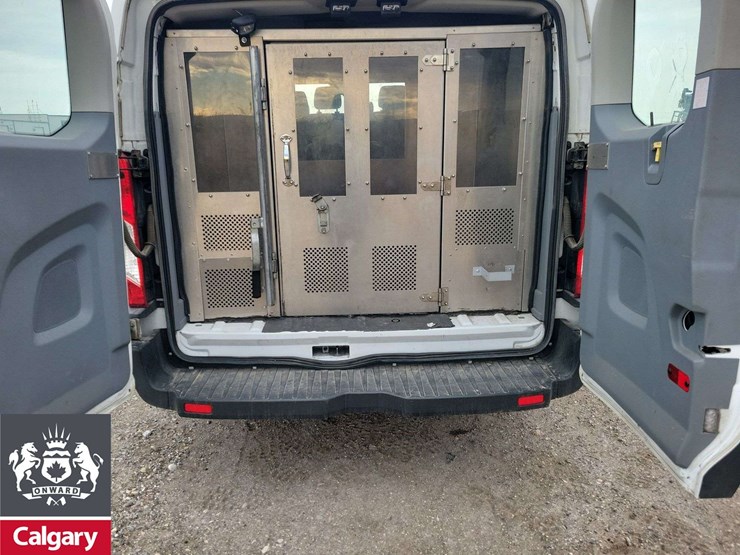 2017-ford-transit-image-19