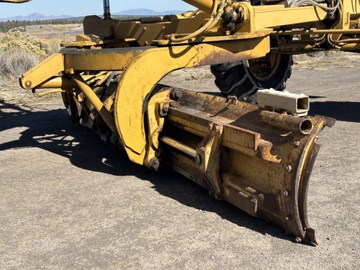 1989-caterpillar-140g-image-35