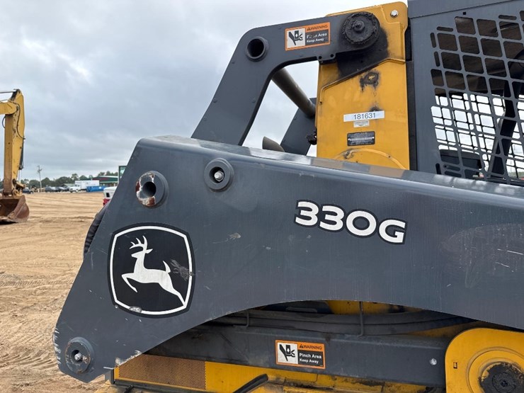 2022-deere-330g-image-17