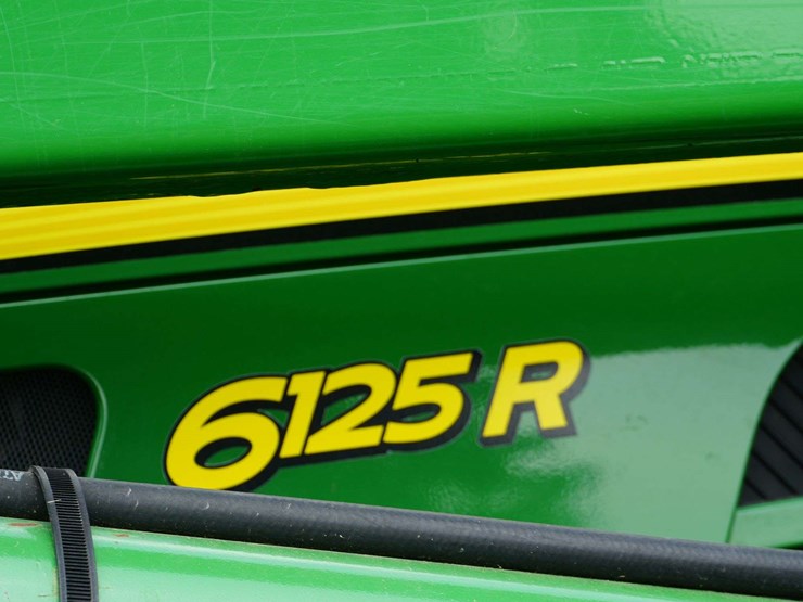 john-deere-6125r-image-14