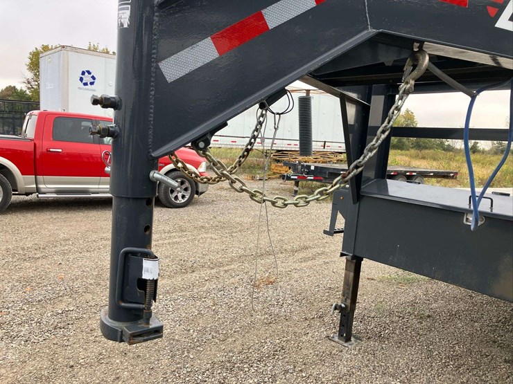 lamar-40'-gooseneck-trailer-image-4