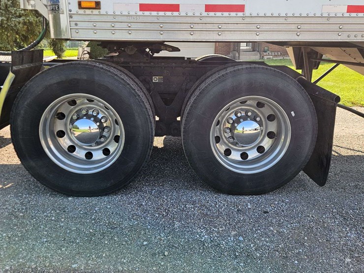 2019-kenworth-t880-image-9