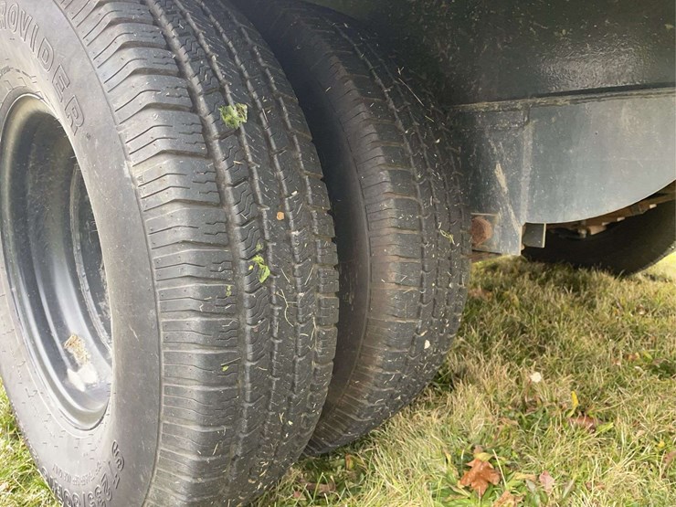 lamar-36’-gooseneck-trailer-image-28