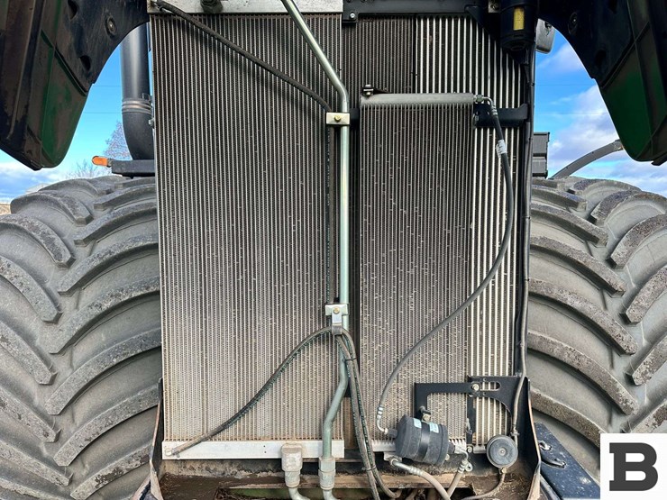 2014-john-deere-9460r-image-12