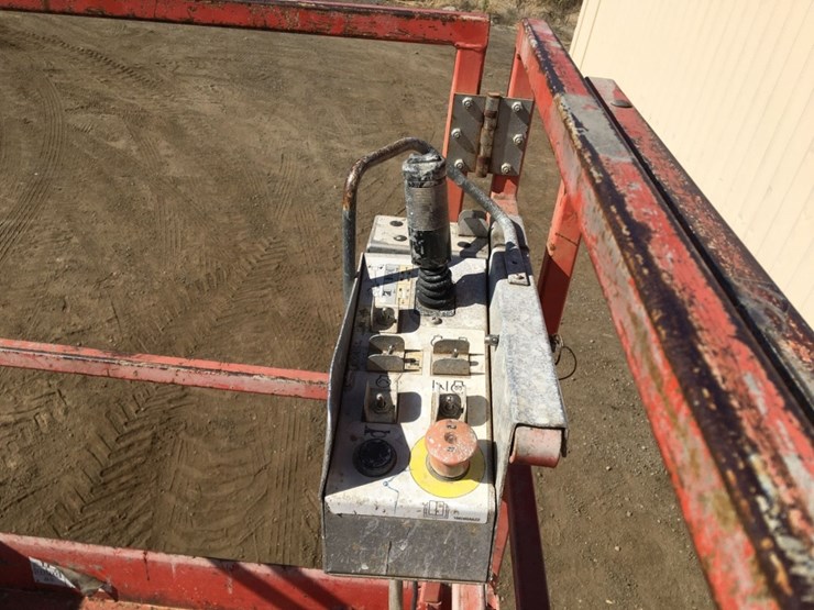 2015-skyjack-sj6832rt-image-7