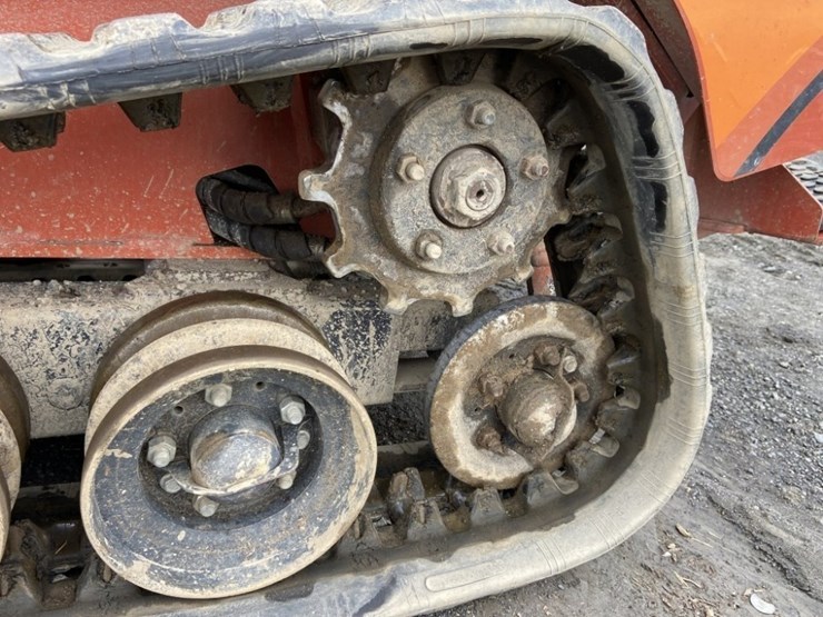 2021-ditch-witch-sk800-image-10