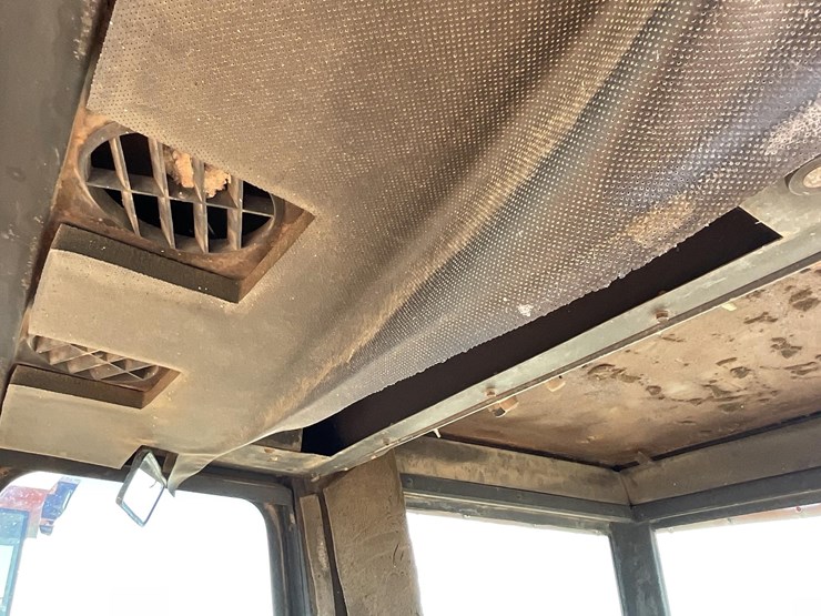 allis-chalmers-7060-image-21