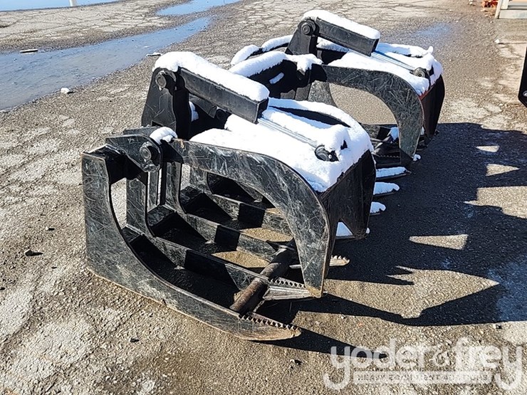 grapple-to-suit-skidsteer-image-1