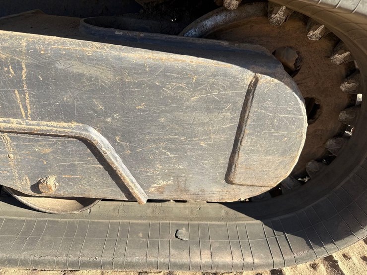 2019-takeuchi-tl12v2-image-14