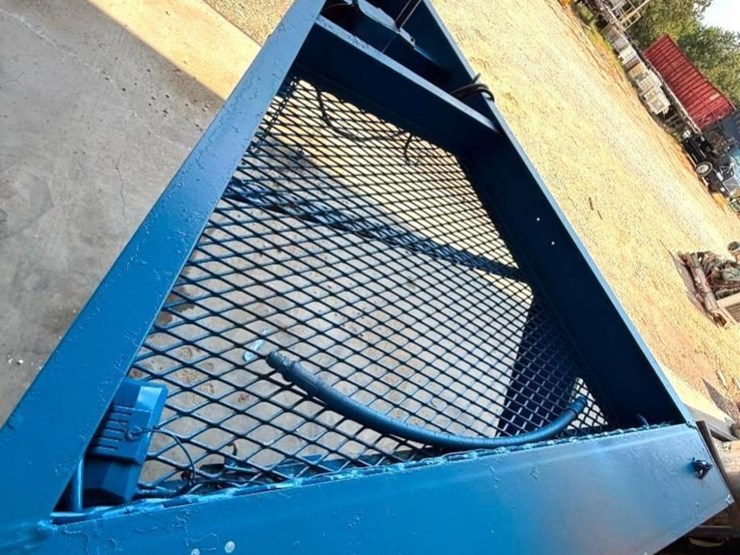 logan-oil-tools-2.5-85-ton-trailered-power-swivel-image-6