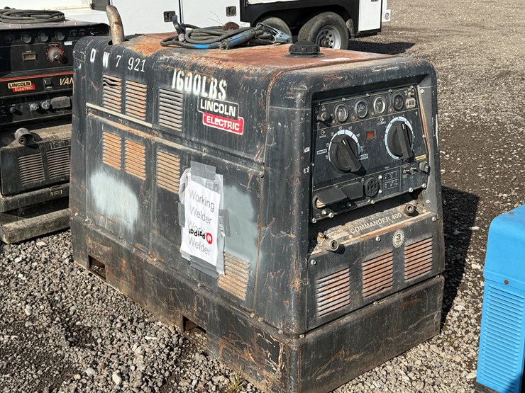 lincoln-electric-commander-400-image-1