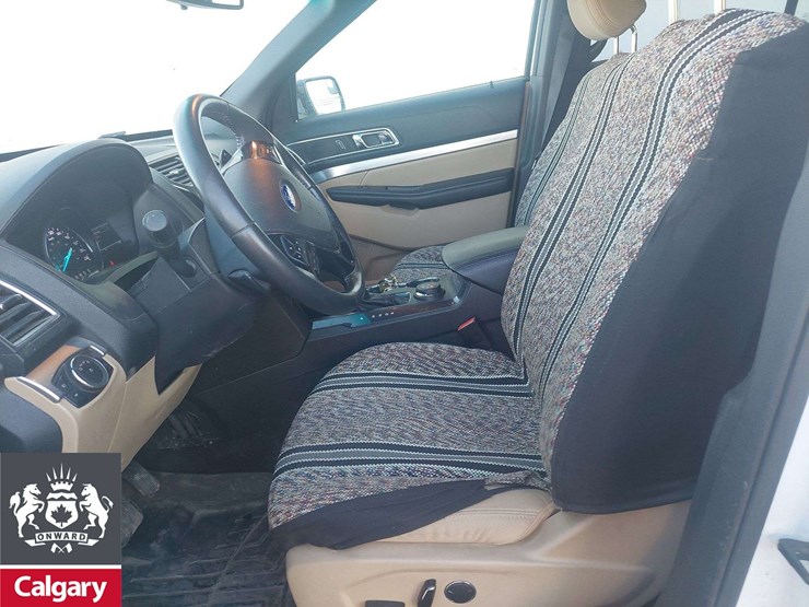 2016-ford-explorer-image-14