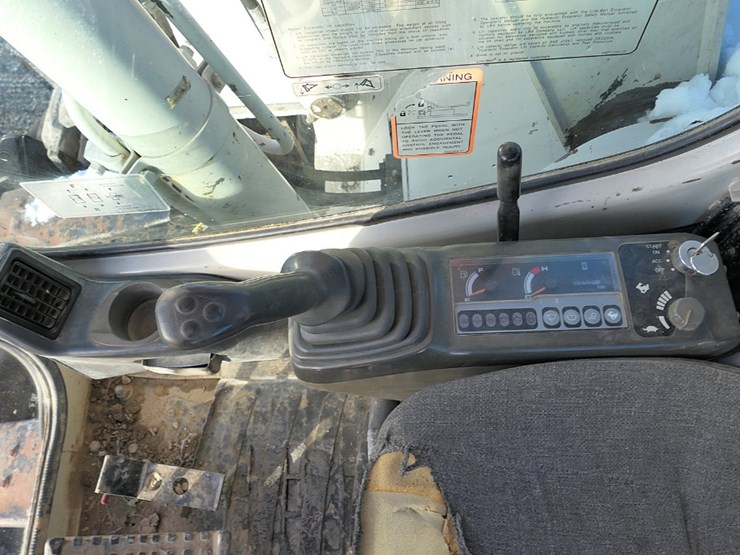 2010-link-belt-135a-hydraulic-excavator,-sn:hex7136,-erops,-qt-24''-bucket,-image-37